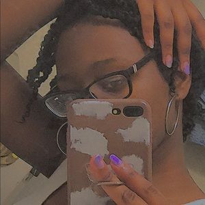 Meet your Posher, Olivia